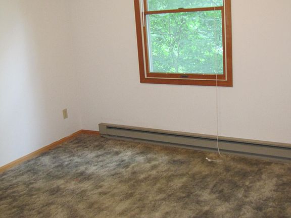 5th image of 6242 Lincoln Ave