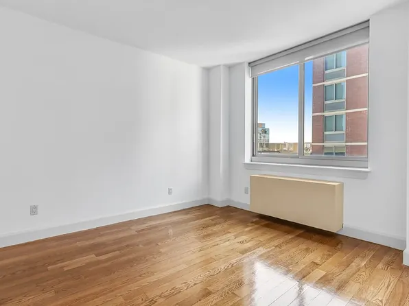 225 Schermerhorn Street image 2 of 15