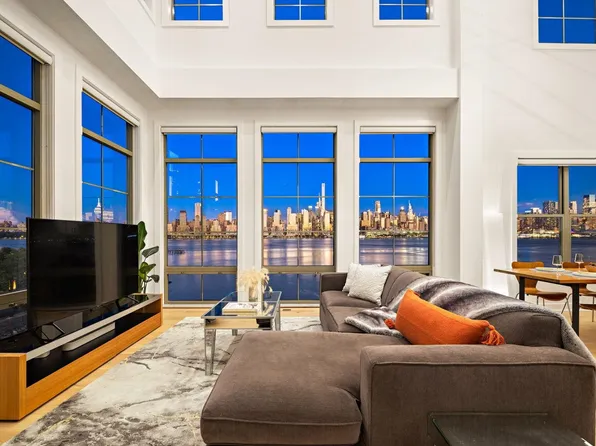 24 Avenue At Port Imperial APT 400, West New York, NJ 07093