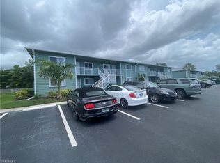 146 Cypress Way E APT 6, Naples, FL 34110