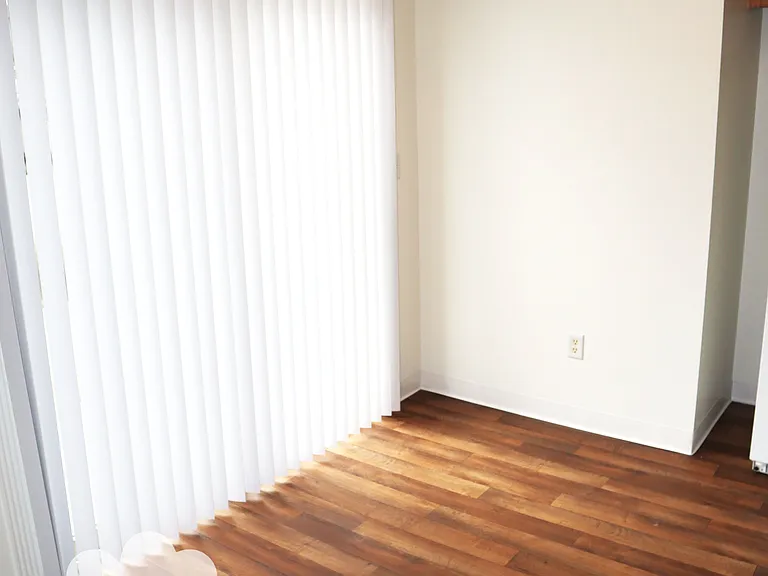 1430 W Bonneville Cir #102 — Photo 7