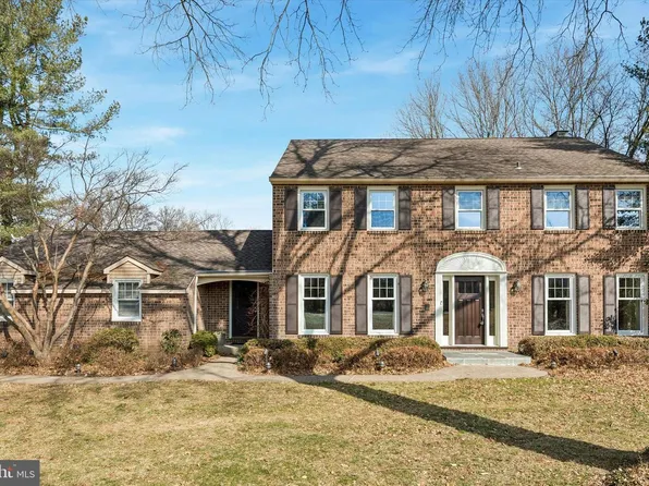 4 Windey Way Ln, Doylestown, PA 18901