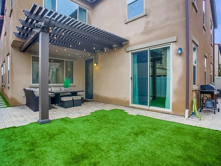 693 Gemstone Dr — Photo 44