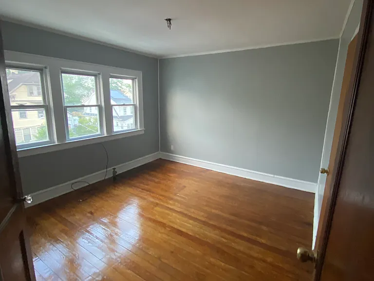18-20 Netherwood Pl — Photo 15