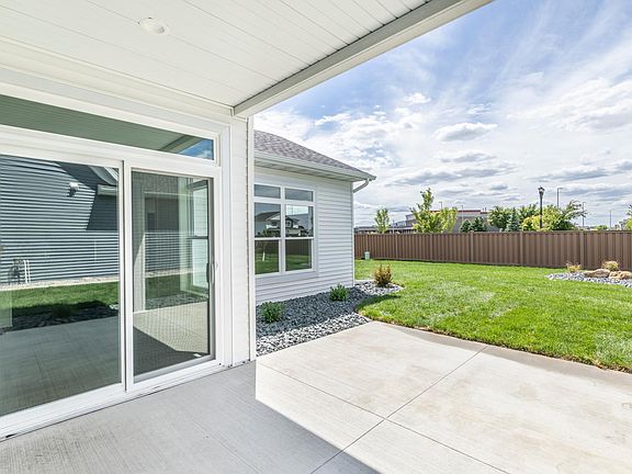 3rd image of 5108 Mira Way W