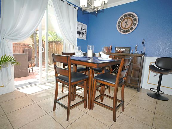 3rd image of 41542 Wild Ivy Ave Unit 4