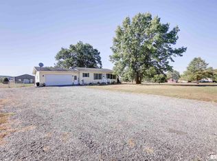 645 Bunker Hill Rd, Albany, IL 61230