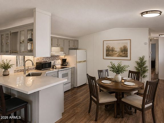 4th image of 300 S VAL VISTA Drive #54