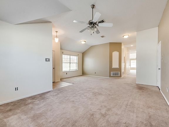 5th image of 2916 Milby Oaks Dr