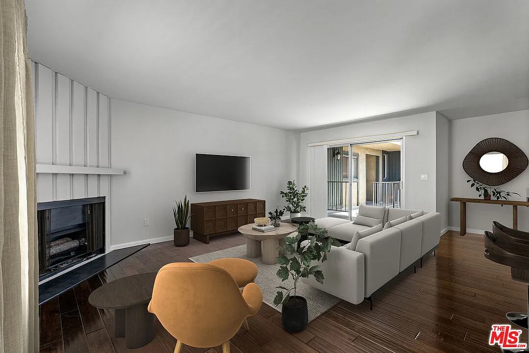 3 bed, 2.0 bath, $4,500 — Photo 1