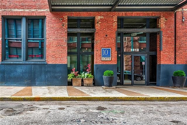 1st image of 1010 Saint Charles St APT 1003