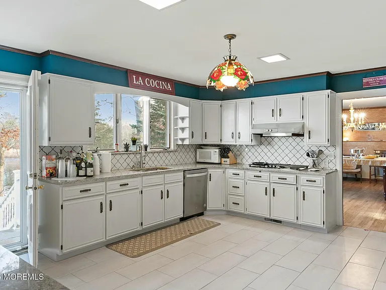 399 Golfview Dr — Photo 20
