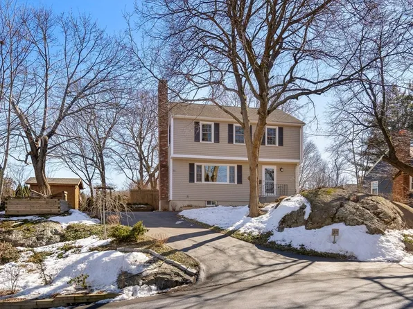 33 Montague St, Arlington, MA 02474