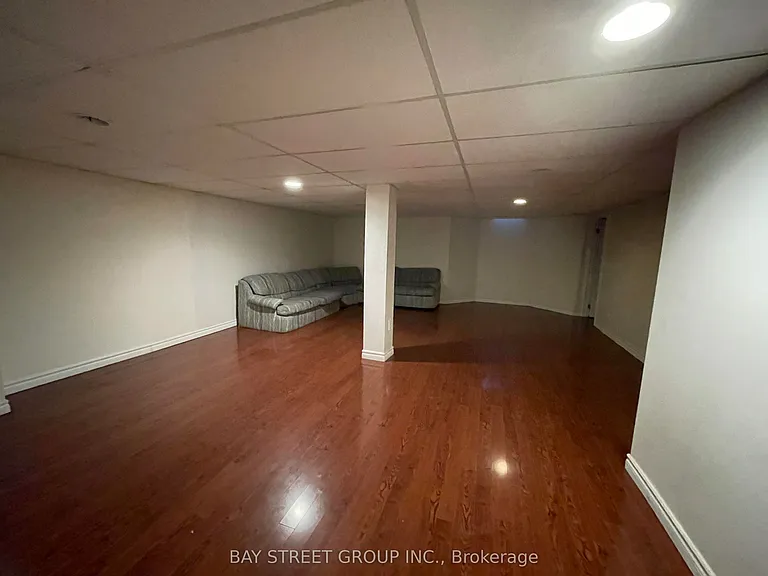 36 Tomlinson Cir — Photo 19
