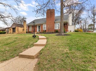 1195 Hillard Rd, Saint Louis, MO 63122