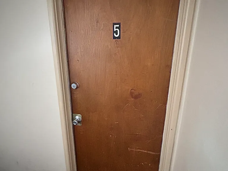 550 Beverage Hill Ave #5 — Photo 2