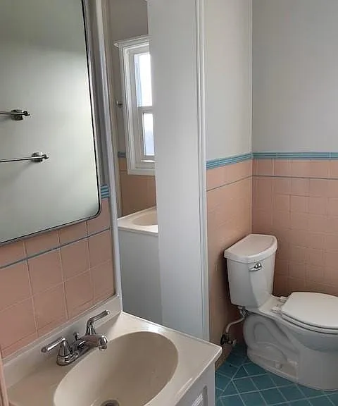 512 Merritt Ave #4 — Photo 9