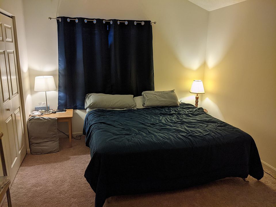 2nd image of 147 Hallock St #2