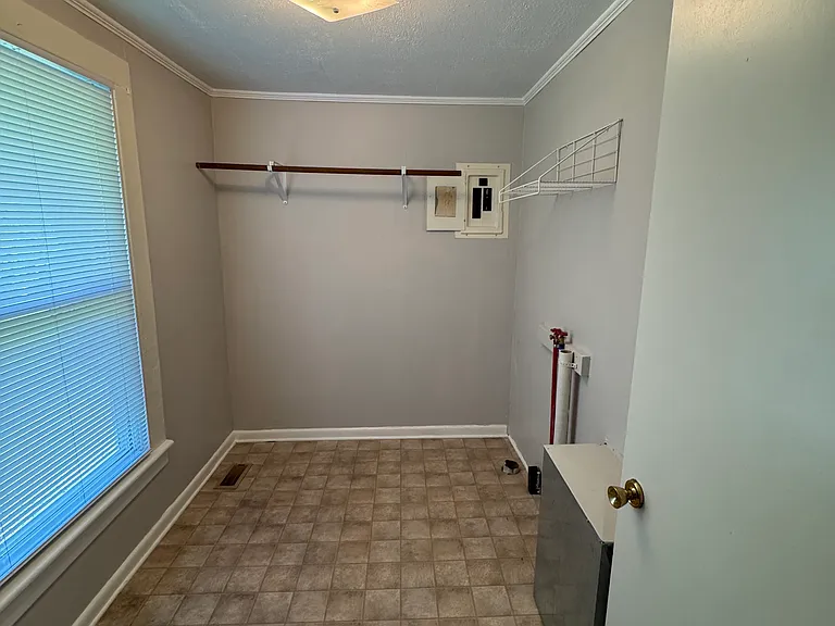 32 Pearl St — Photo 8