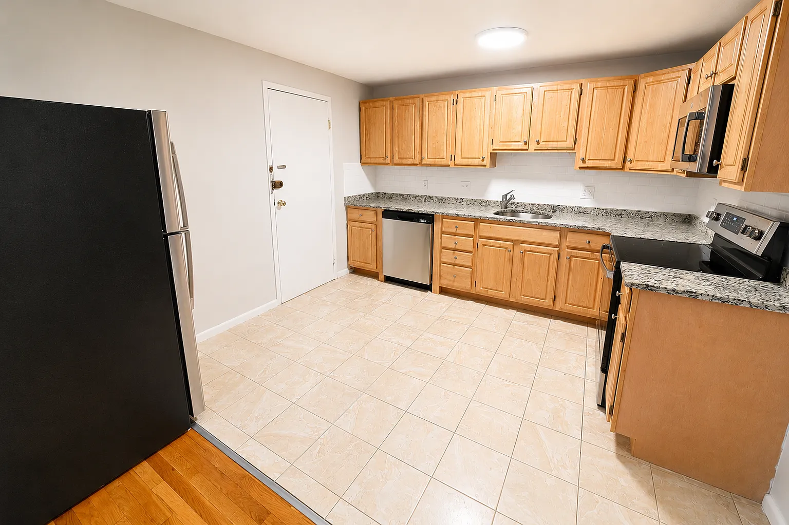 2 bed, 1009 sqft, $2,900 — Photo 1
