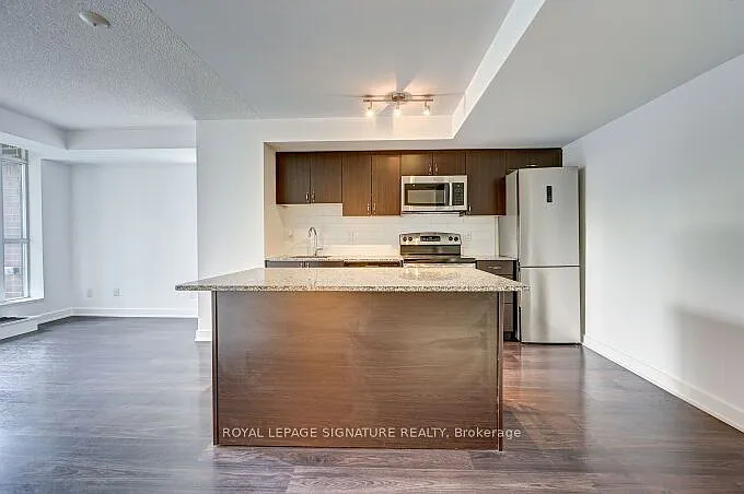 11 Superior Ave #201 — Photo 20