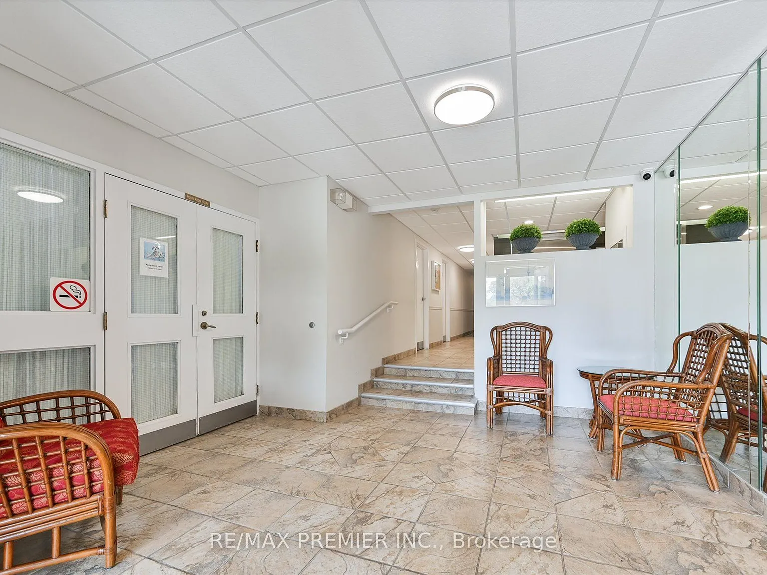 2 bed, $2,700 — Photo 3