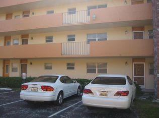 3550 NE 169th St APT 101, North Miami Beach, FL 33160