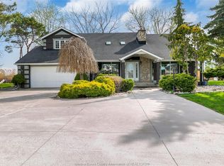 112 County Road 22, Lakeshore, ON N9K 1E2