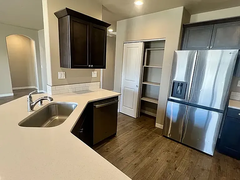 2395 Chelan St — Photo 4
