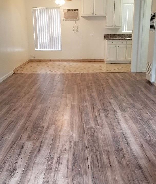 1st image of 6634 Woodman Ave APT 2