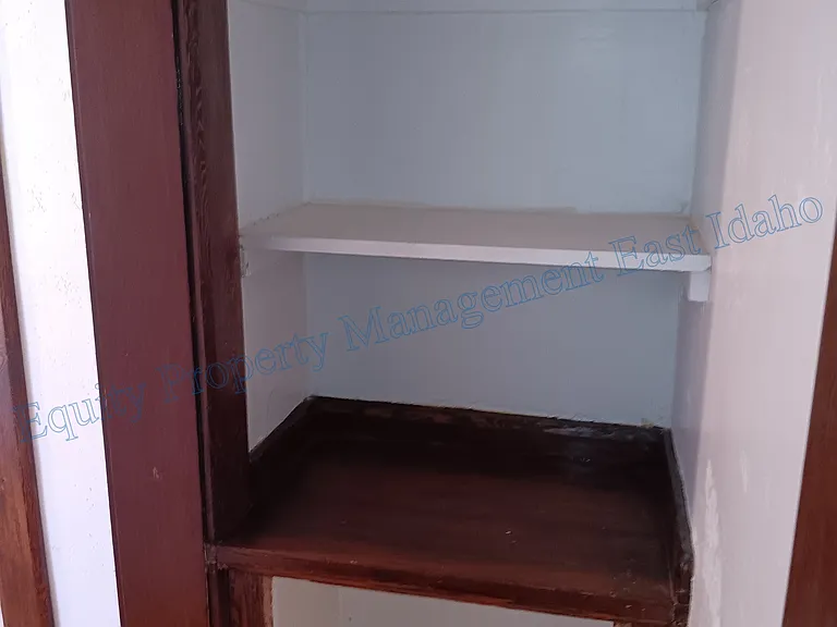 416 W Lewis St — Photo 25