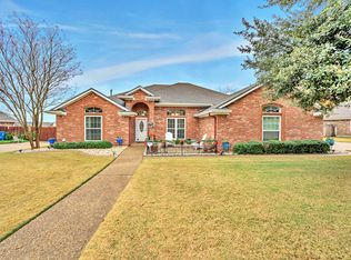 1320 Radisson Dr, Hewitt, TX 76643