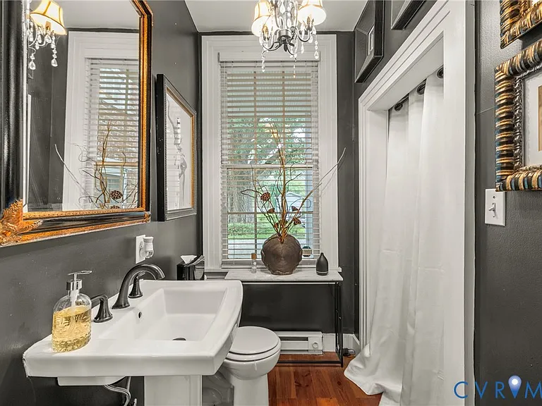 416 W Washington St — Photo 7