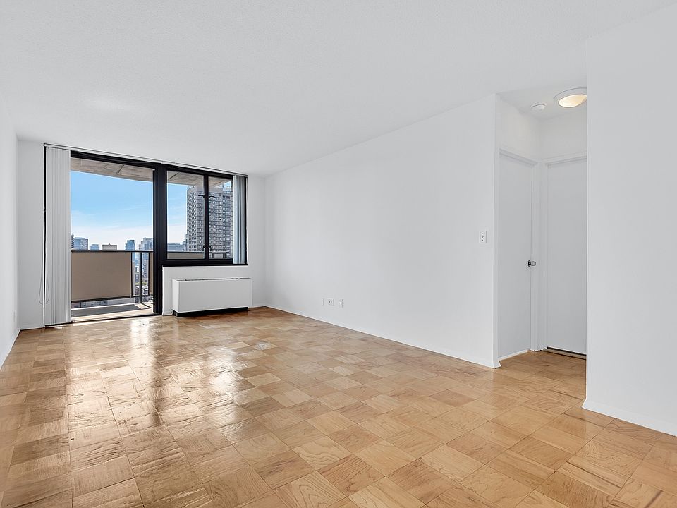 1st image of 407 Park Ave S APT 26E