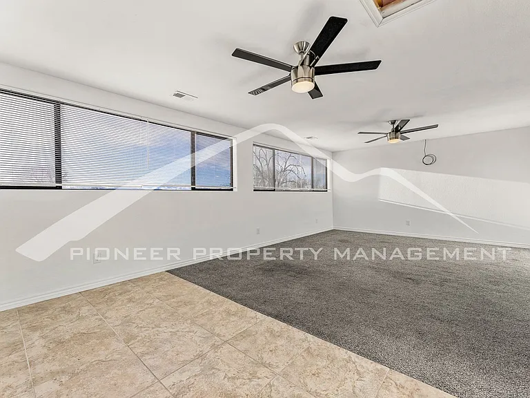 6634 Julian St — Photo 10