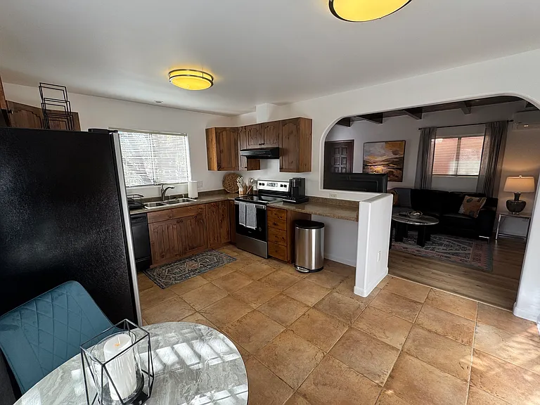 1303 Calle Joya — Photo 8