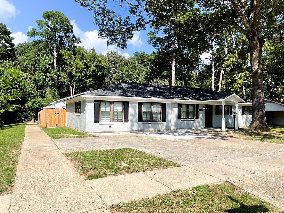 Corner house