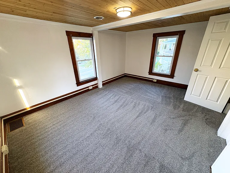 41 N Lancaster St — Photo 24