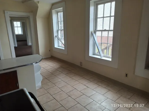 67 Ohio St, Wheeling, WV 26003