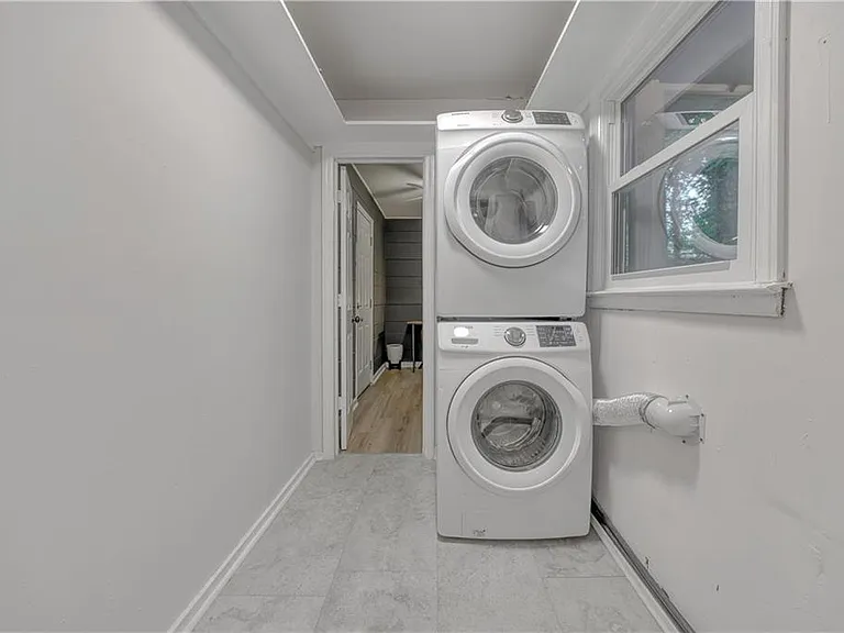 3516 Dale Ln SW — Photo 10
