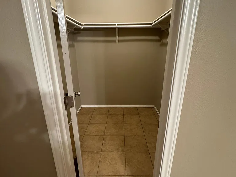 518 Gandara Dr — Photo 15