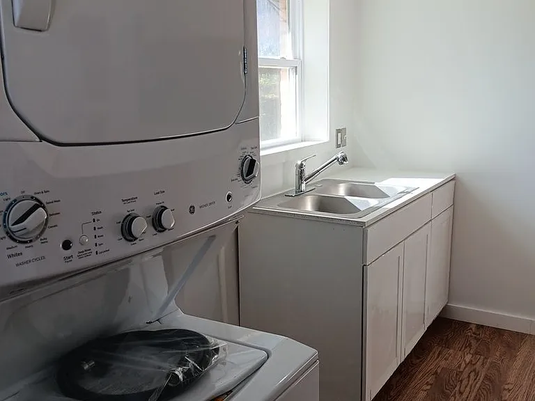 110 Middlesex Dr — Photo 24