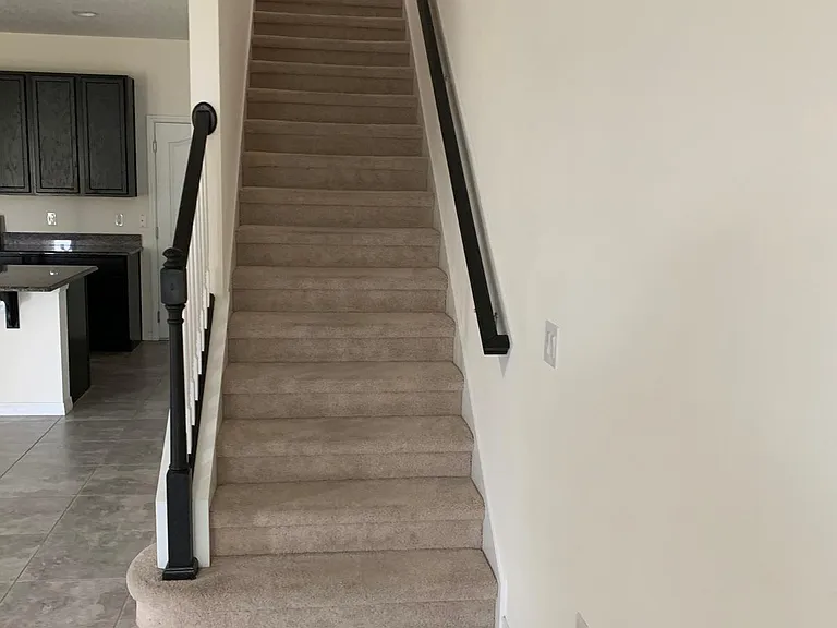 330 Misty Grove Ln — Photo 7