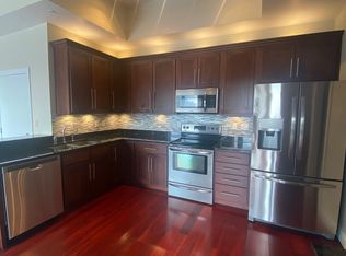 202 W Hill St #3500, Champaign, IL 61820