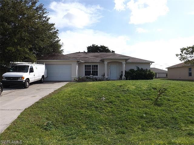 1st image of 2124 NE 25th St