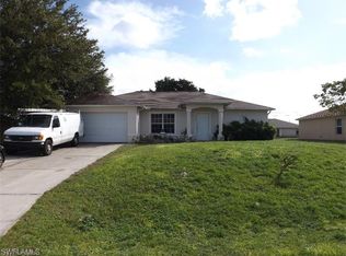 2124 NE 25th St, Cape Coral, FL 33909