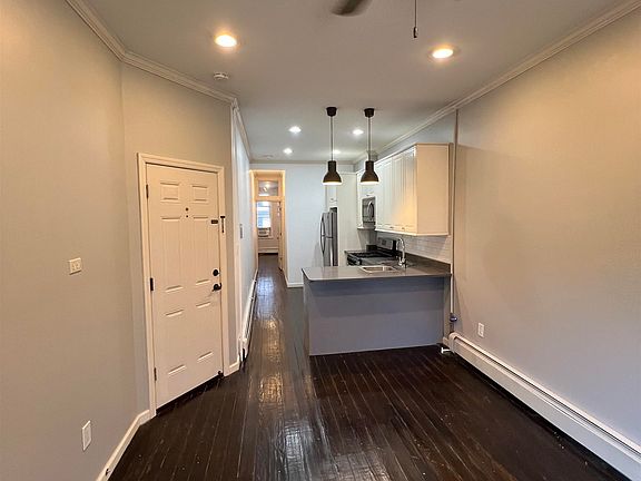 4th image of 96 Reservoir Ave APT 1L