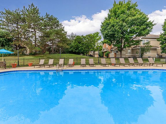 2nd image of 6834 Chimney Hill Dr #2811