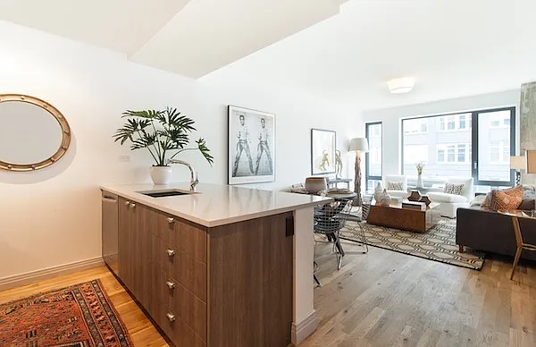 53 Broadway #58 — Photo 1
