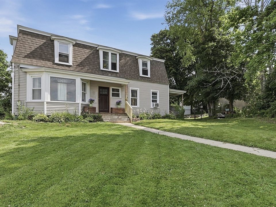 1st image of 15 Juniper St